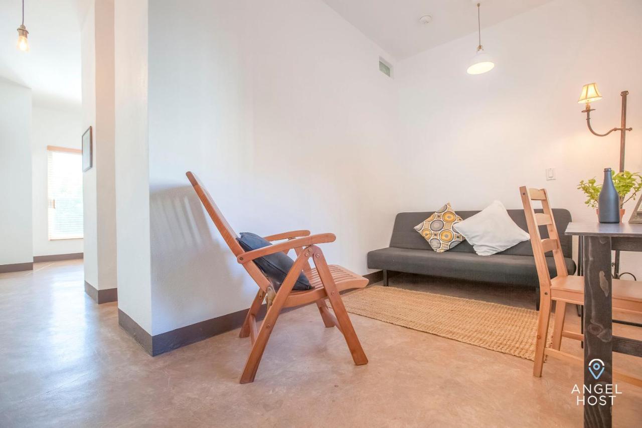 Studio Apartments In Downtown La Paz Walk To Seaside Malecon Exterior photo